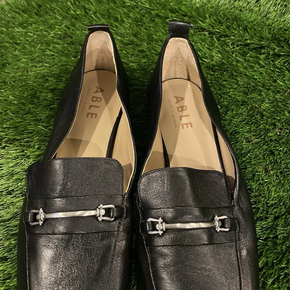 Able Local + Global 9.5 Women's Black Loafer Driving Shoes Business Brazil Nice!